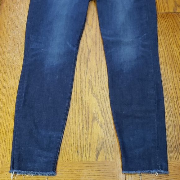 Like new! J Crew jeans, size 30 - Picture 2 of 8